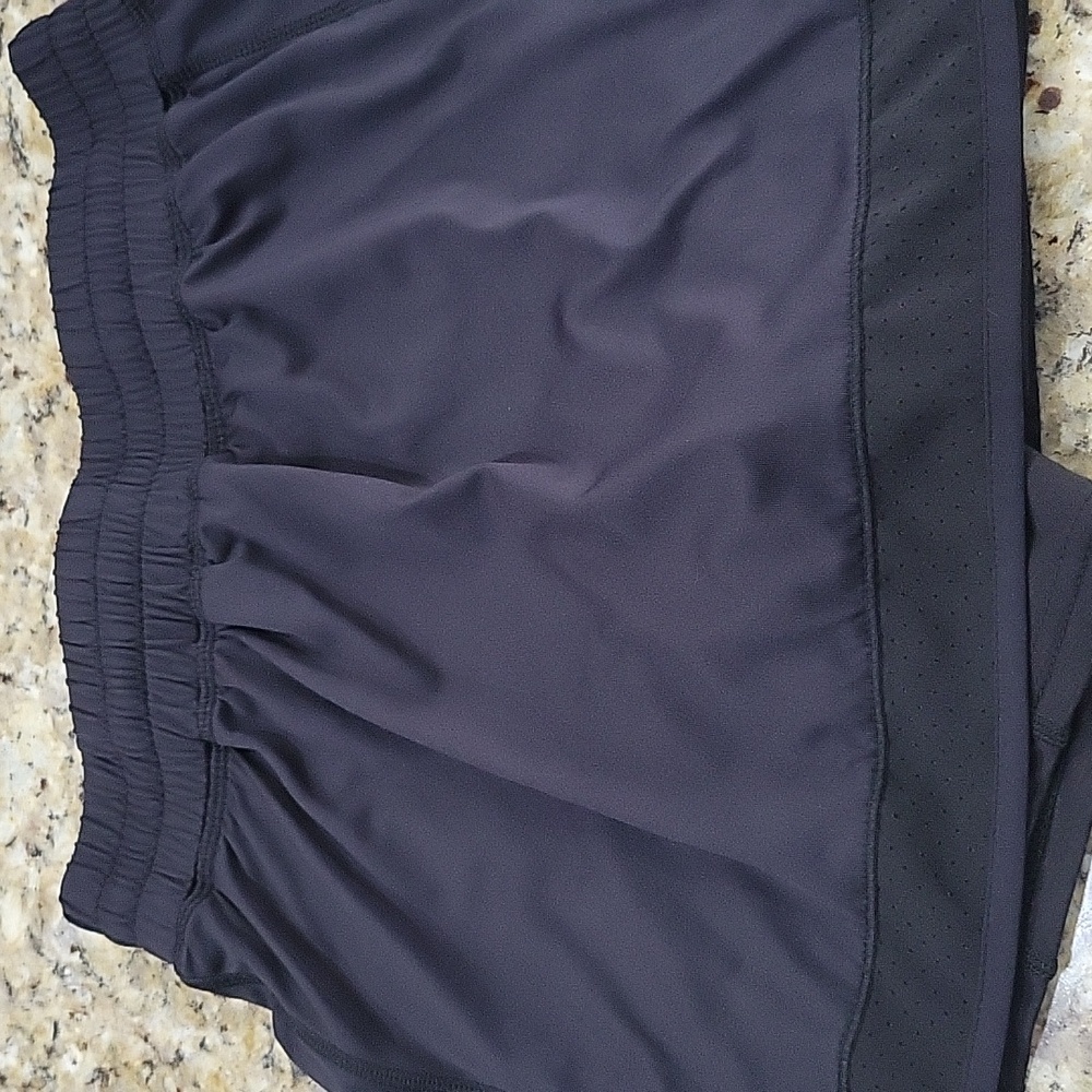 Skort with pockets inside